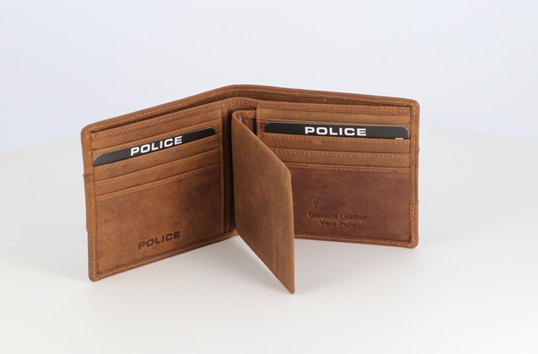 Portafoglio uomo Police con scritta e portacards